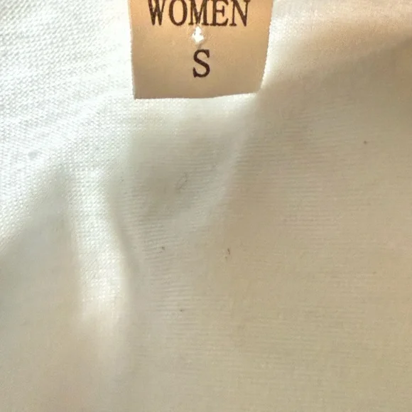 Woman’s size small grinch top. - Picture 6 of 6